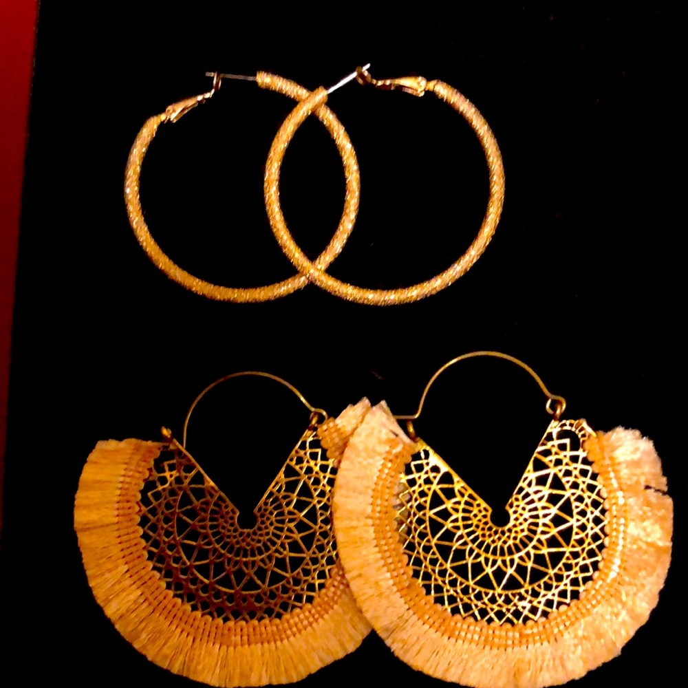 Two pairs of earrings